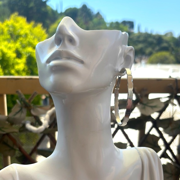 Vintage 1980s Silver-Tone Large Hoop Earrings - Picture 1 of 6